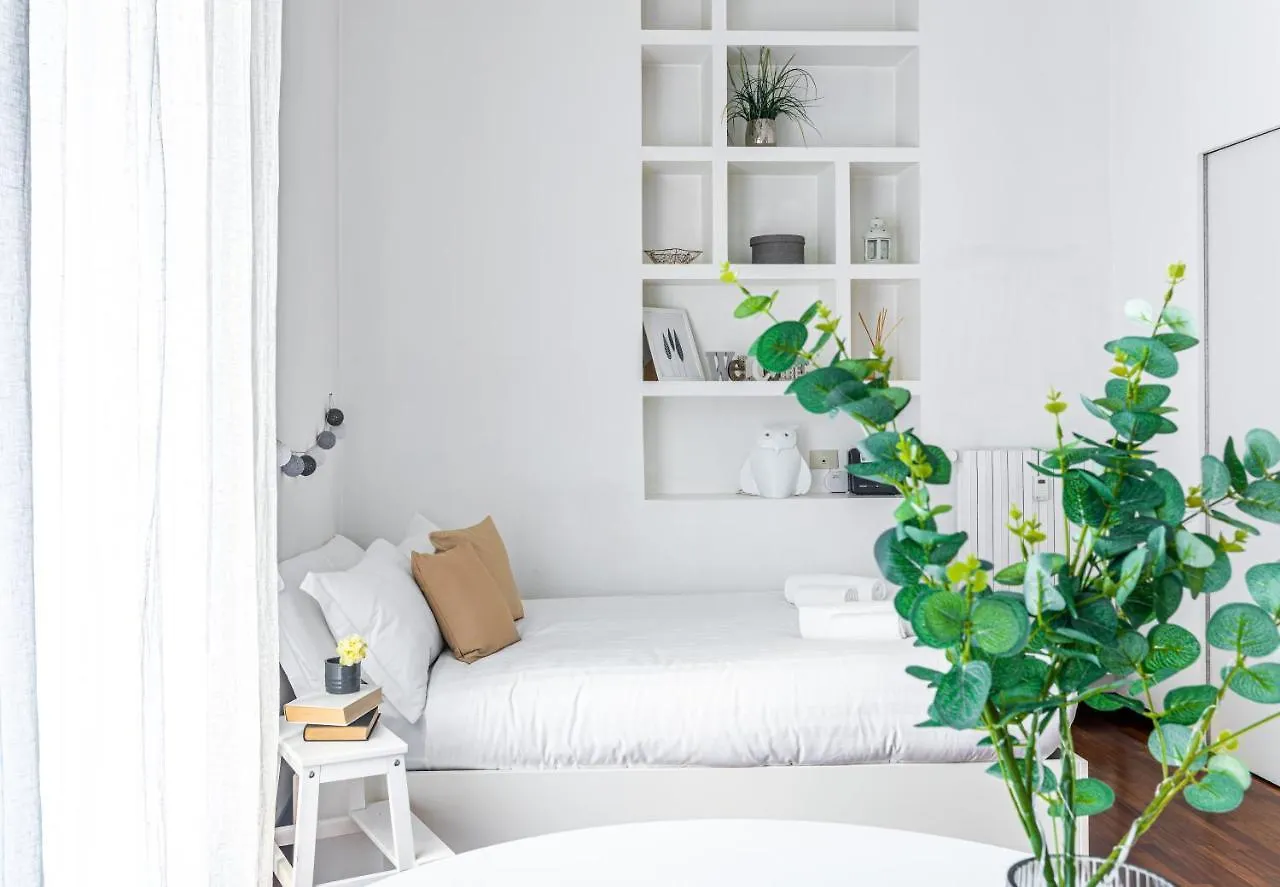 Altido Lovely Studio With Balcony In Milan