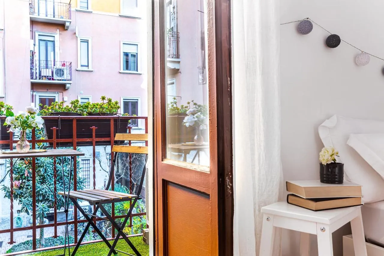 Altido Lovely Studio With Balcony In Milan Apartment